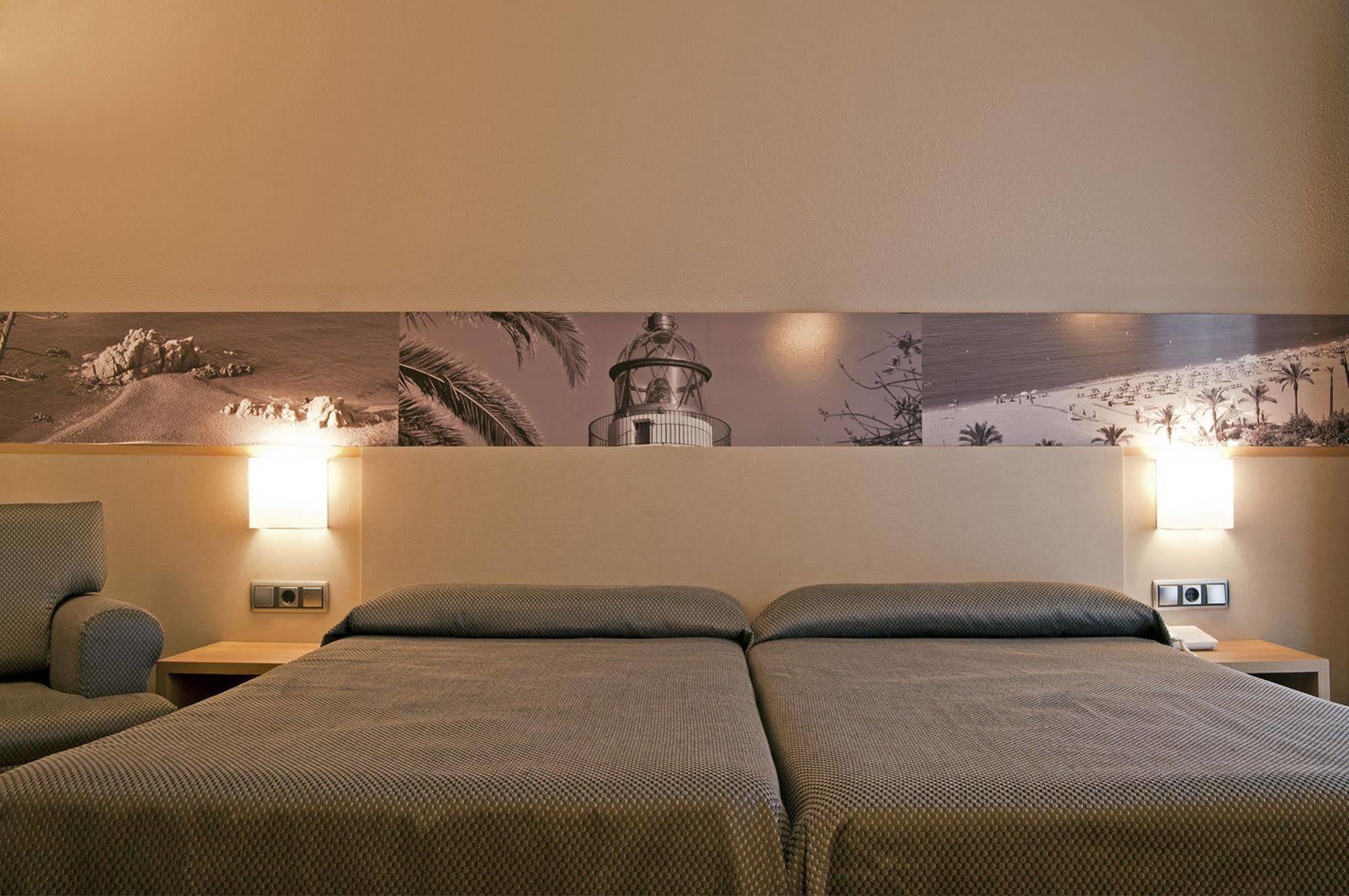 Hotel Bernat II 4*Sup Calella Kültér fotó